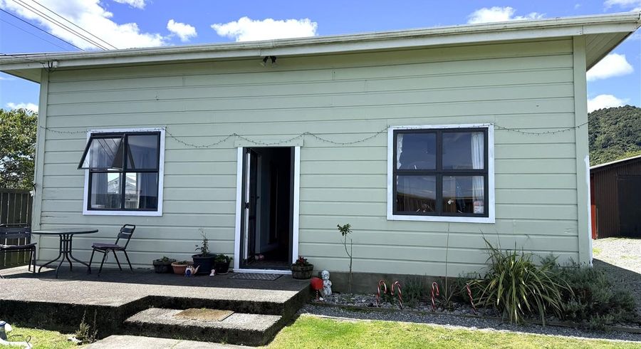  at 31 Nelson Quay, Cobden, Greymouth