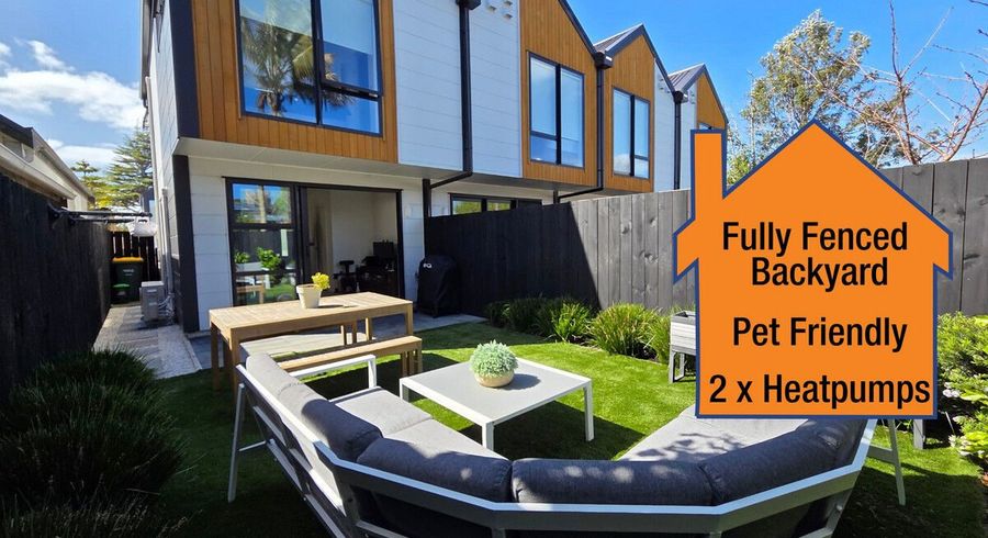  at 8/20 Moor Avenue, Te Atatu Peninsula, Waitakere City, Auckland
