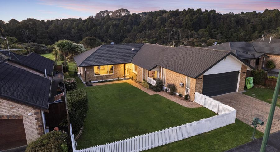  at 24 Norman Close, The Gardens, Auckland
