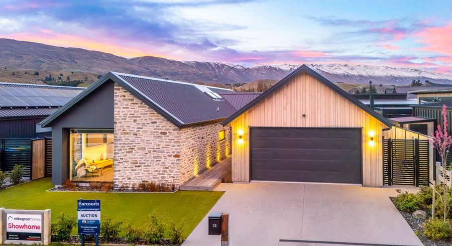  at 13 Blondie Drive, Cromwell, Cromwell