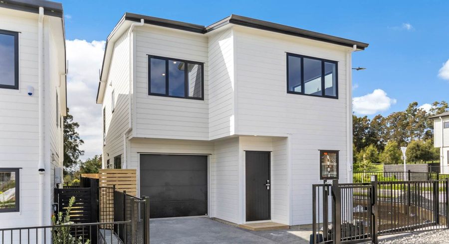  at 37 Whiteywood Street, Westgate, Waitakere City, Auckland