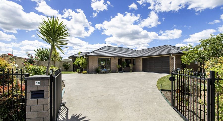  at 10 Welwyn Place, Rototuna North, Hamilton