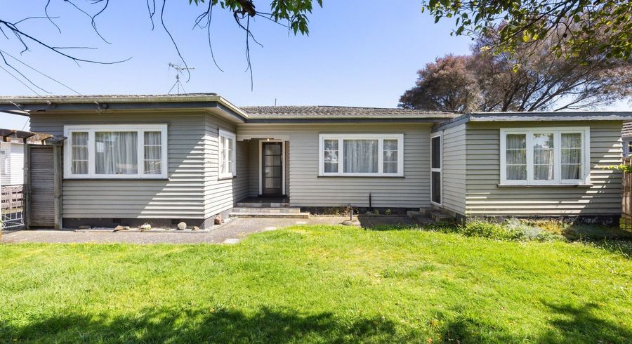  at 16 Mahana Road, Saint Andrews, Hamilton, Waikato