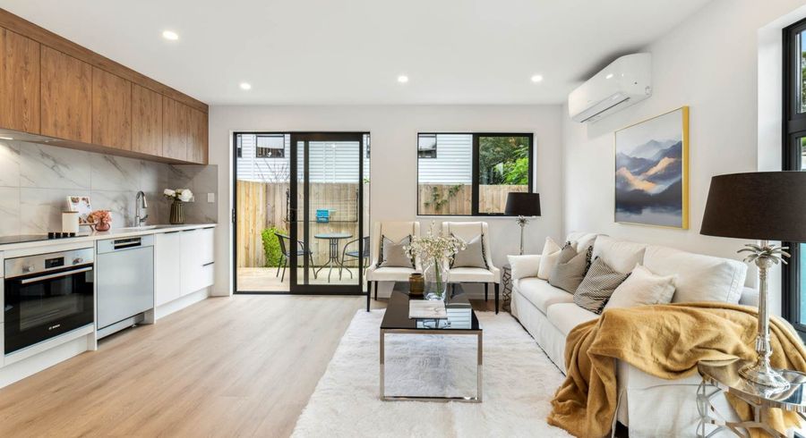  at Lot 11/15 Oakland Avenue, Papatoetoe, Manukau City, Auckland