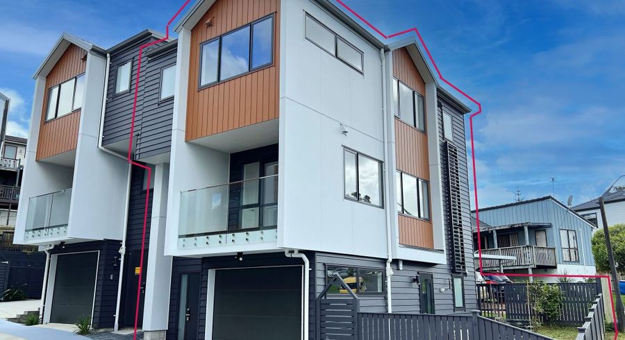  at 3/6 Woodhouse Place, West Harbour, Waitakere City, Auckland