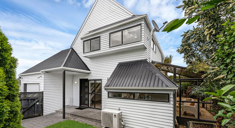  at 1/8 Priestley Drive, Bucklands Beach, Manukau City, Auckland