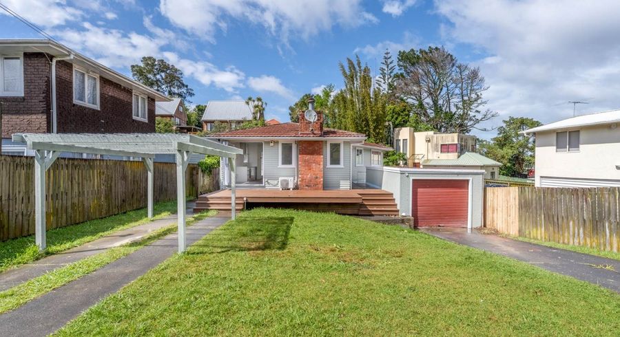  at 27  Shoreham Street, Avondale, Auckland City, Auckland