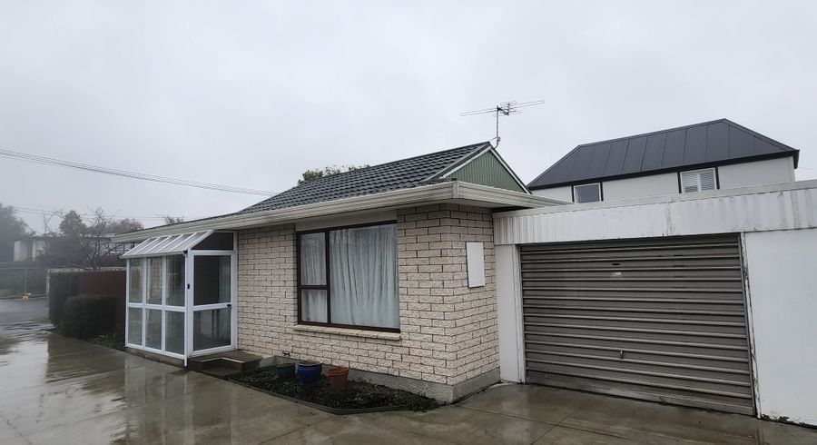  at 1/17 Garreg Road, Fendalton, Christchurch City, Canterbury