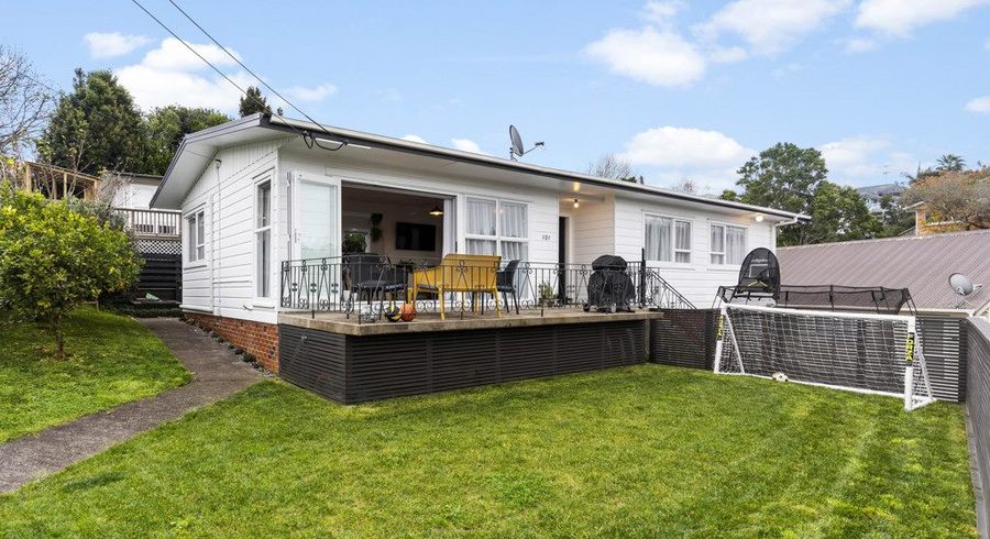  at 101 Hendry Avenue, Hillsborough, Auckland