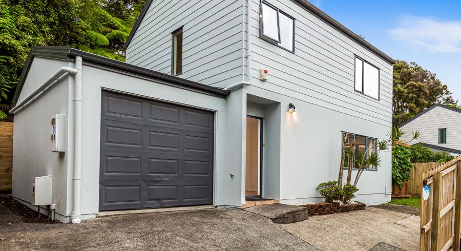  at 9B View Road, Glenfield, Auckland
