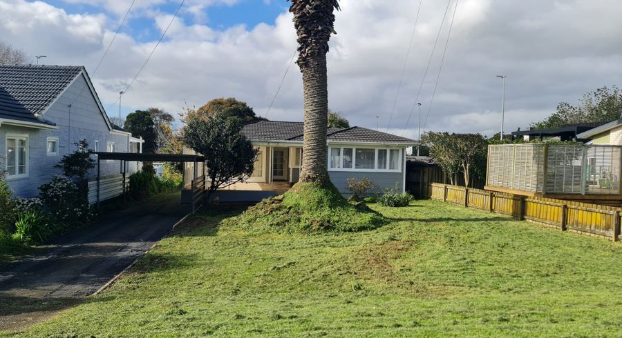  at 17 Woodward Avenue, Mangere Bridge, Auckland