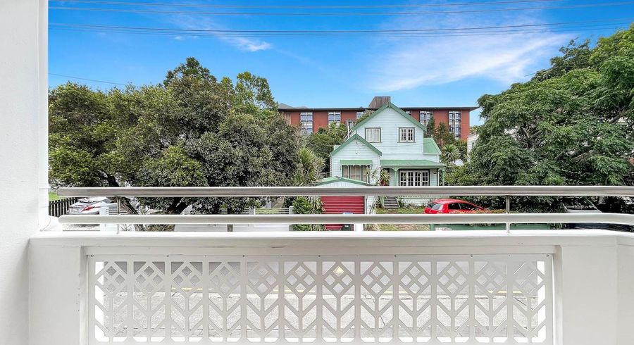  at 49J Seafield View Road, Grafton, Auckland City, Auckland