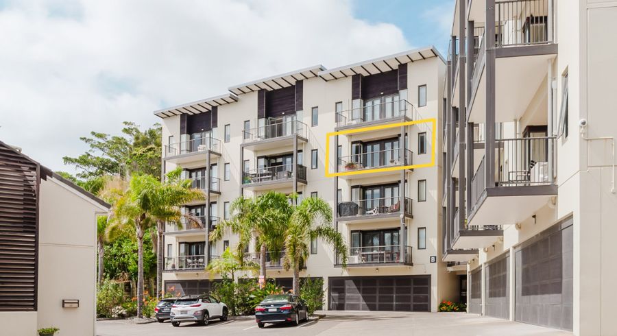  at B104/525 East Coast Road, Browns Bay, North Shore City, Auckland