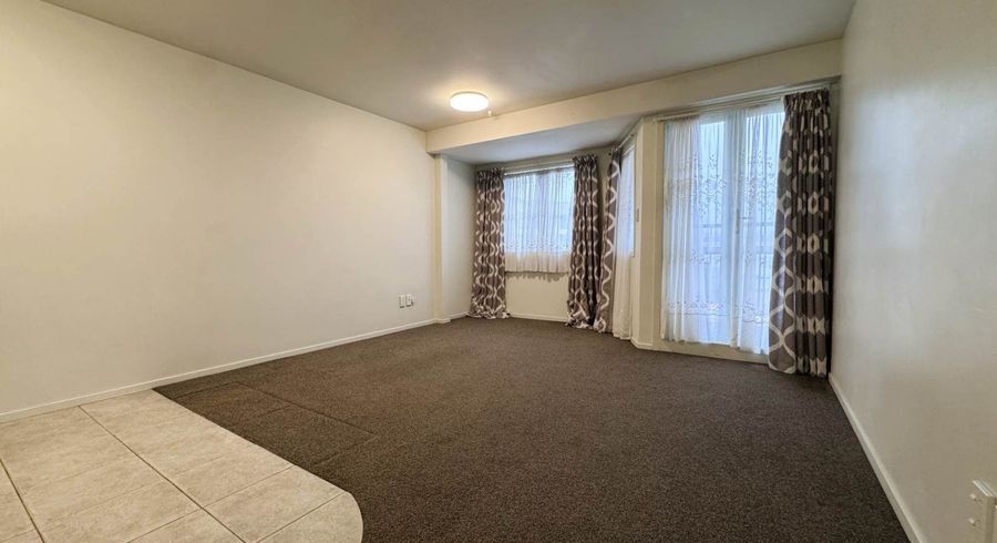  at 11/3c Harrison Road, Mount Wellington, Auckland City, Auckland