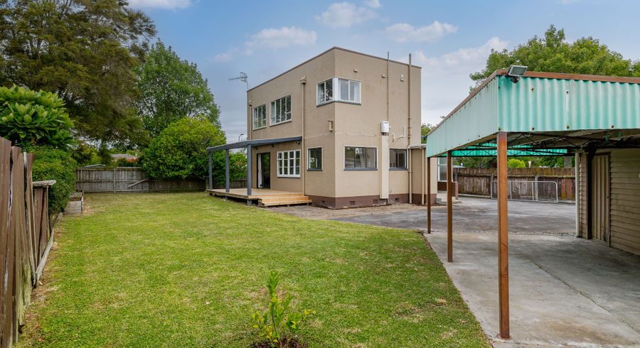  at 38 Savage Crescent, West End, Palmerston North, Manawatu / Whanganui