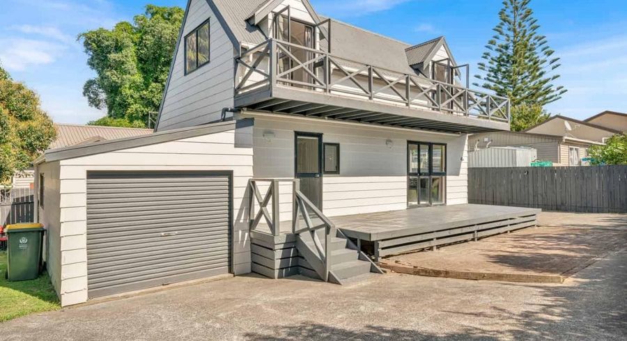  at 2/40 Rosella Road, Mangere East, Manukau City, Auckland