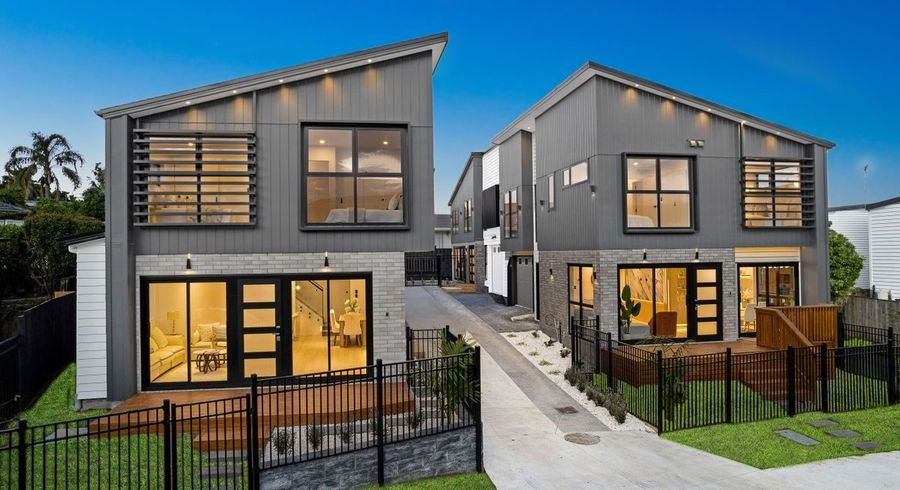  at 7A Sirius Place, Botany Downs, Manukau City, Auckland