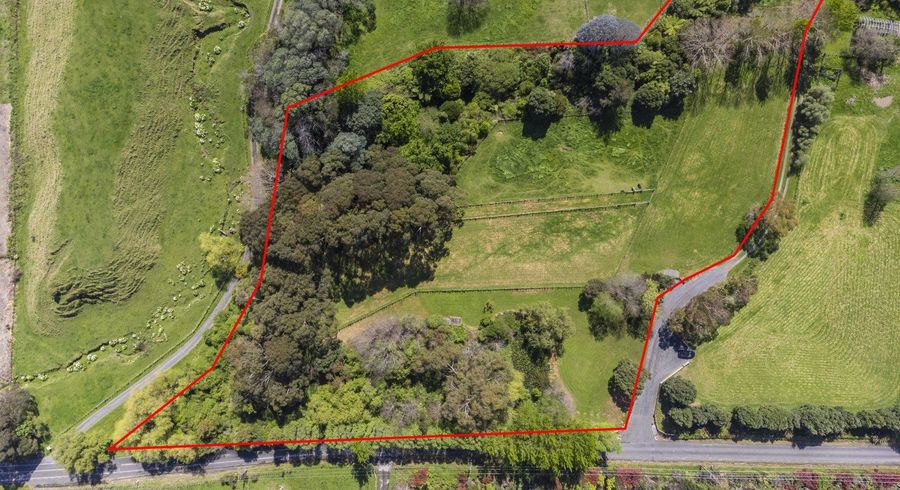  at 15 Hadfield Road, Peka Peka, Waikanae