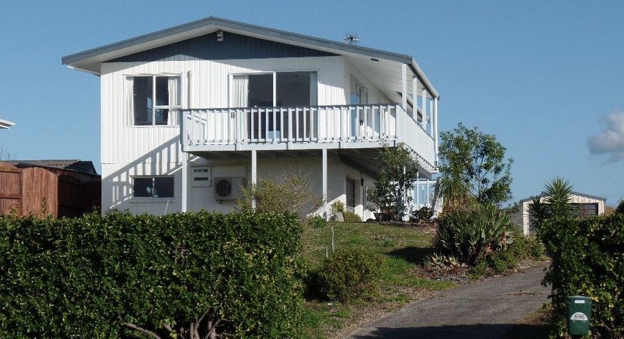  at 696 Papamoa Beach Road, Papamoa Beach, Papamoa