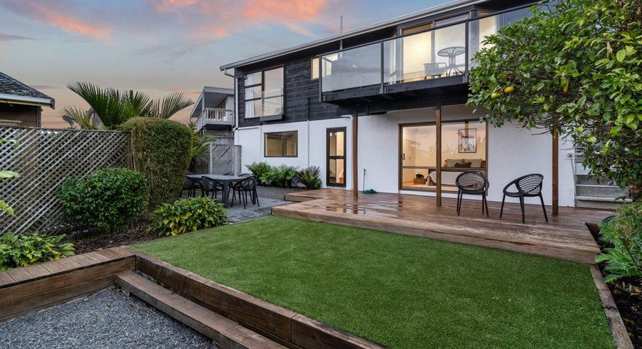  at 2/0 Woodlands Crescent, Browns Bay, Auckland