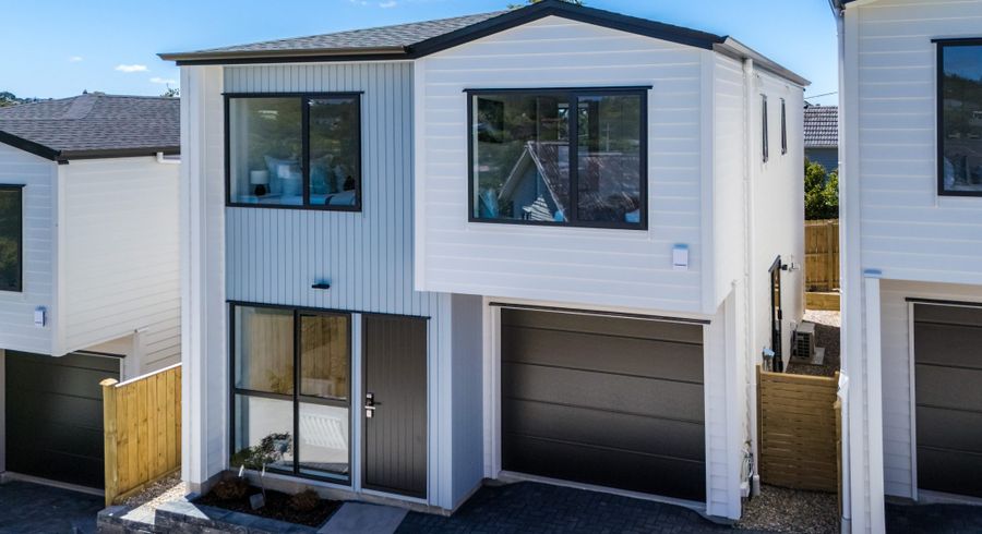  at 21B Barron Drive, Green Bay, Waitakere City, Auckland