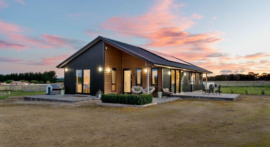  at 3 Jordan Road, Carterton, Carterton, Wellington
