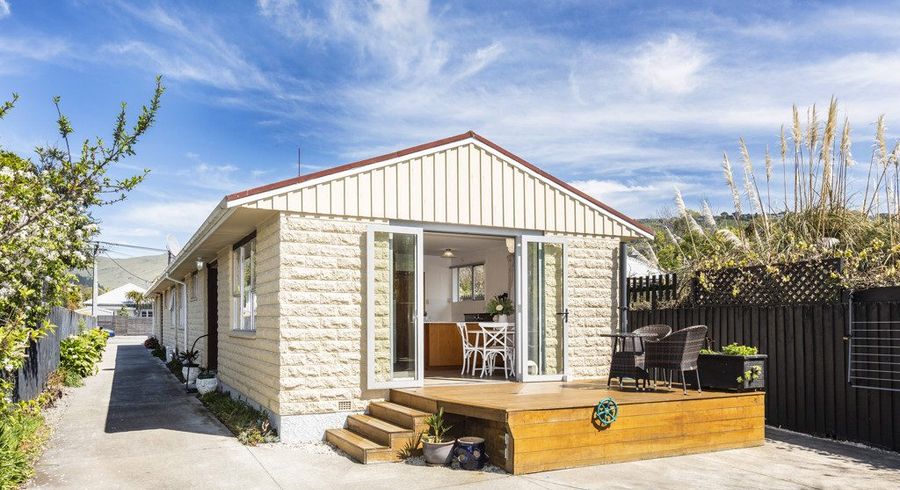  at 2/69 Wiggins Street, Sumner, Christchurch