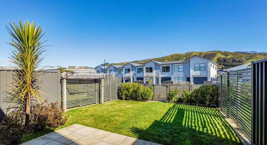  at 15 Kamana Way, Kenepuru, Porirua, Wellington