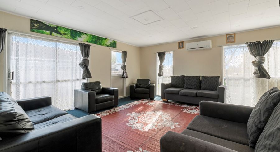  at 264 Buckland Road, Mangere East, Auckland