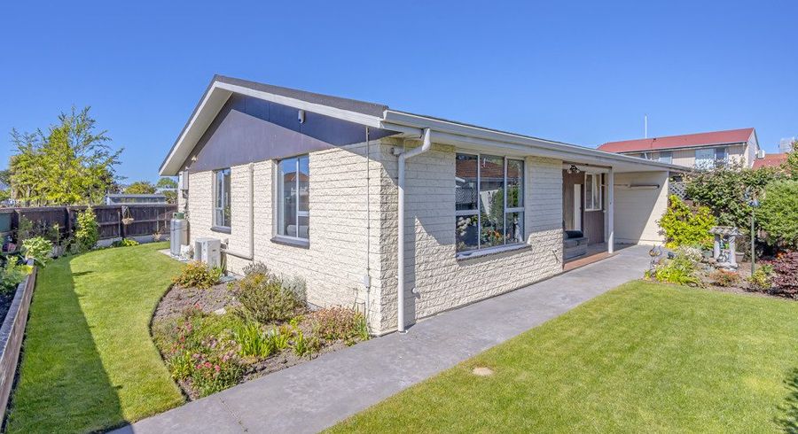  at 1/4 Dilworth Street, Riccarton, Christchurch City, Canterbury
