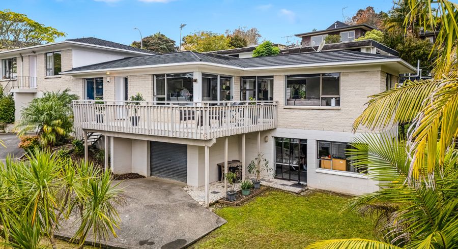  at 2/18 Simon Ellice Drive, Bayview, North Shore City, Auckland