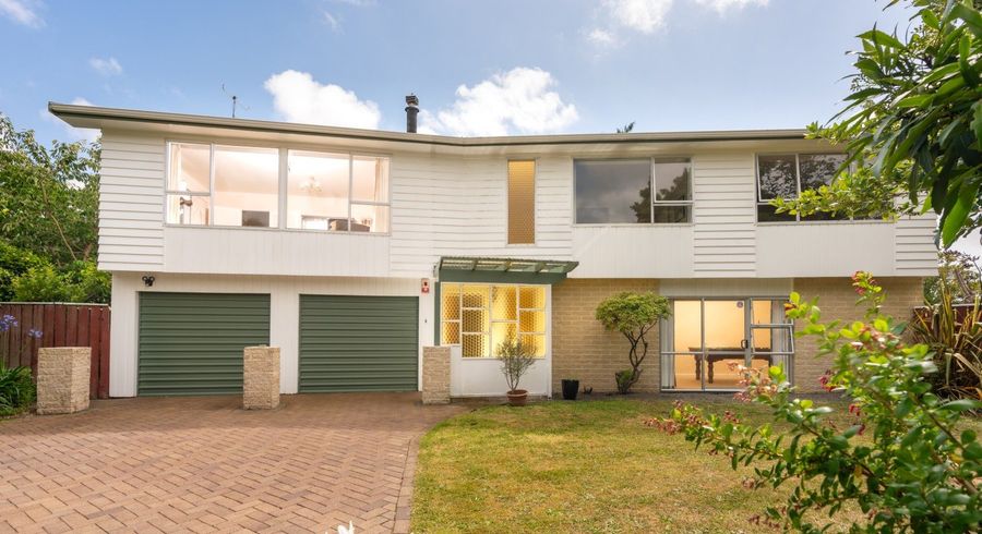  at 1 Peterhouse Street, Tawa, Wellington