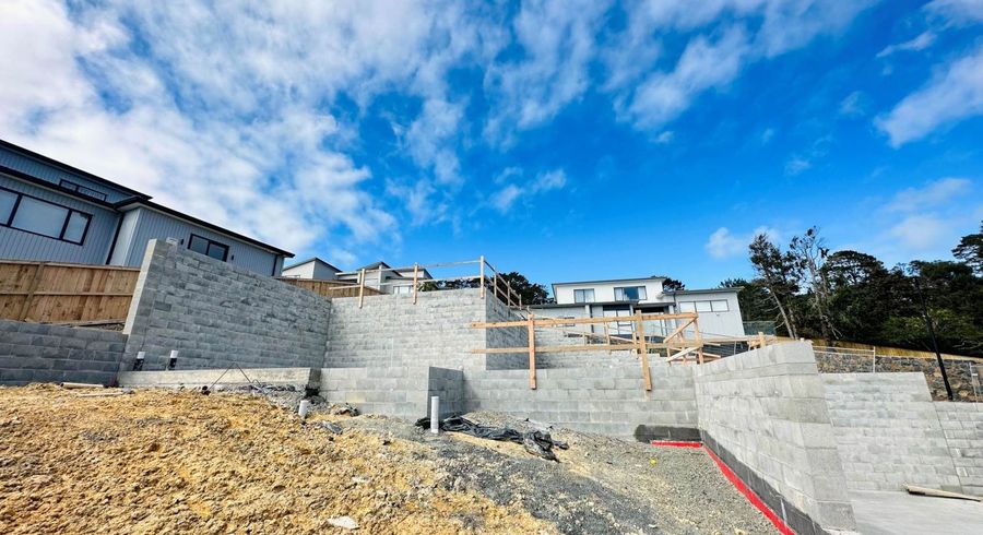  at 4 Haipara Close, Greenhithe, Auckland