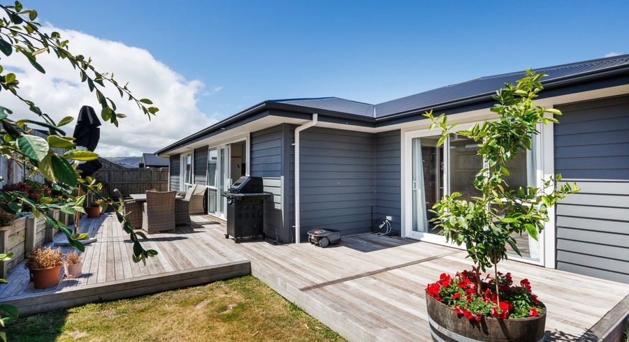  at 83 Johnstone Drive, Fitzherbert, Palmerston North
