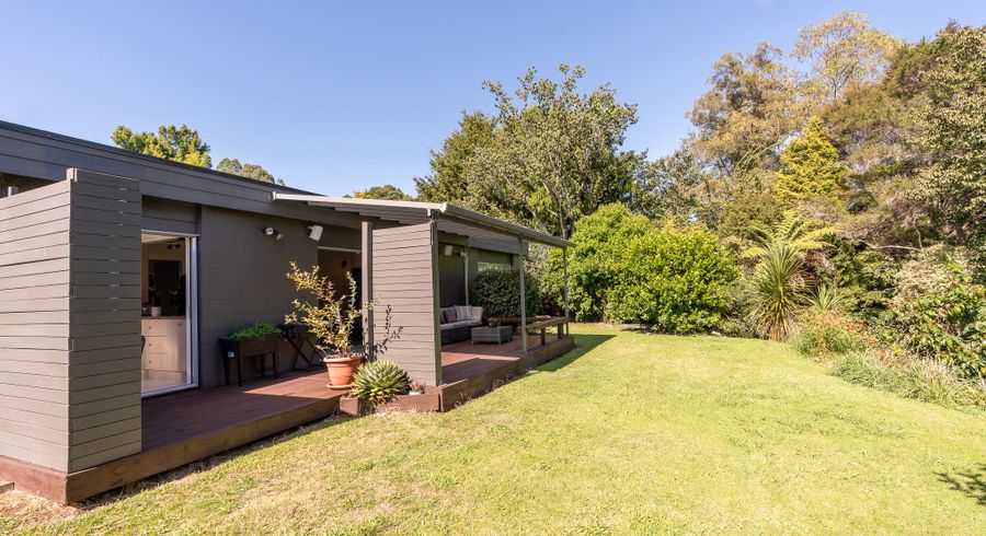  at 24 Splitt Avenue, Glenview, Hamilton