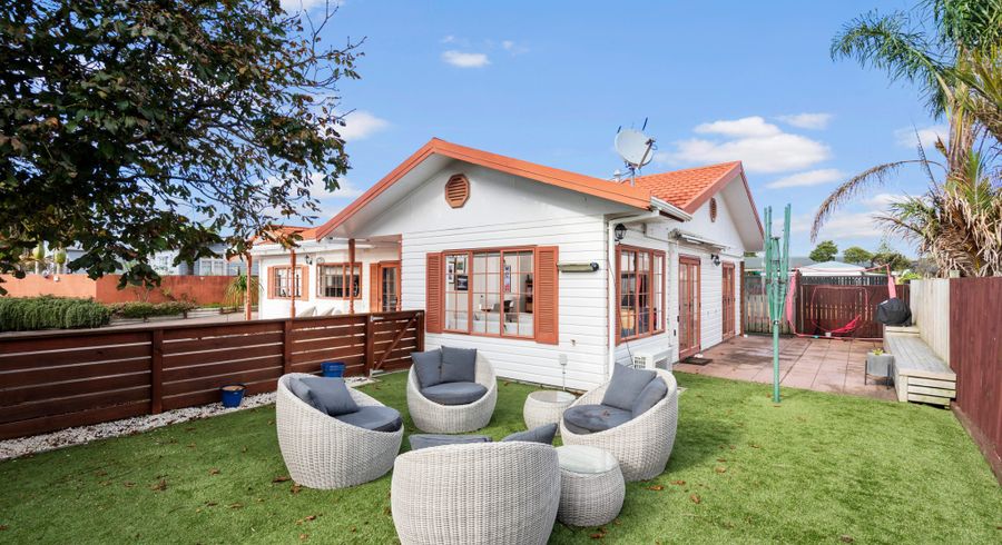  at 75a  Matipo Road, Te Atatu Peninsula, Waitakere City, Auckland