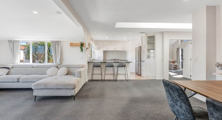  at 19a Masterton Road, Rothesay Bay, North Shore City, Auckland