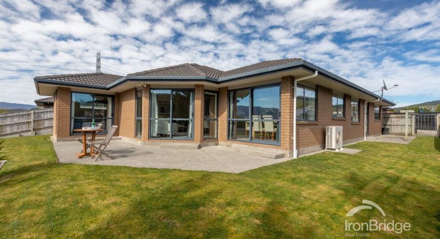  at 13 Percy Kinsman Crescent, Riverstone Terraces, Upper Hutt, Wellington