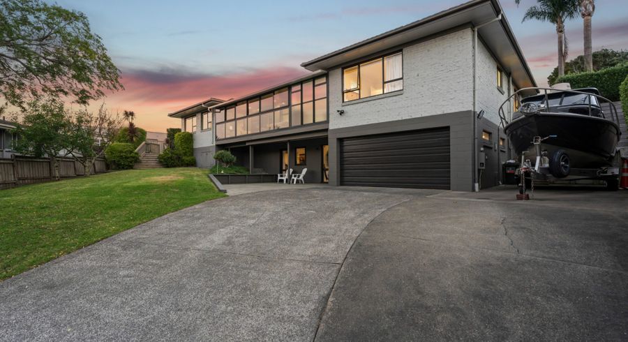  at 14 Hamish Place, Sunnyhills, Manukau City, Auckland