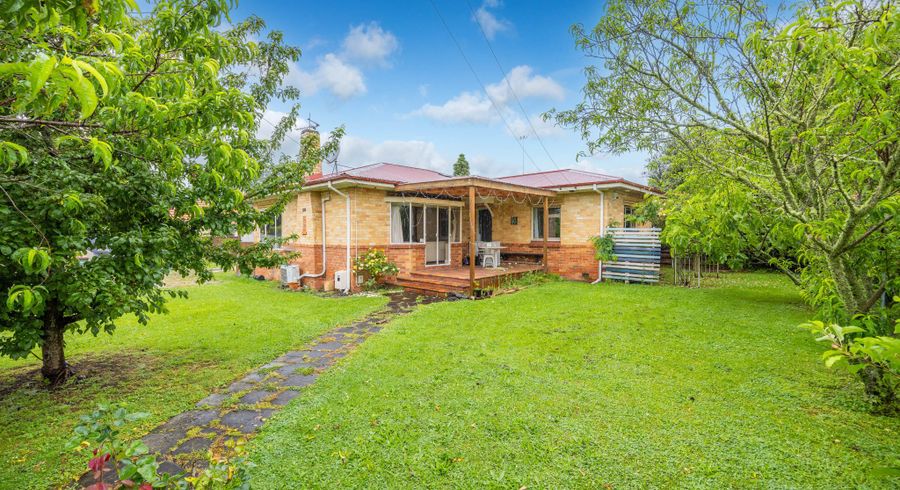  at 94 Galloway Street, Hamilton East, Hamilton