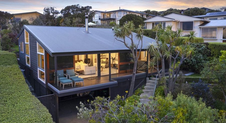  at 318 Cannon Hill Crescent, Mount Pleasant, Christchurch
