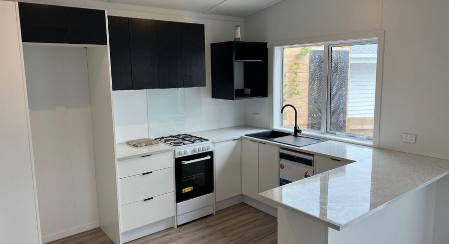  at 21a Patts Avenue, Glendene, Waitakere City, Auckland