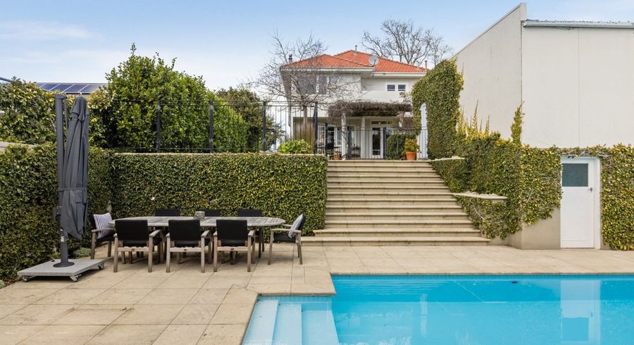  at 9 Cobden Road, Bluff Hill, Napier