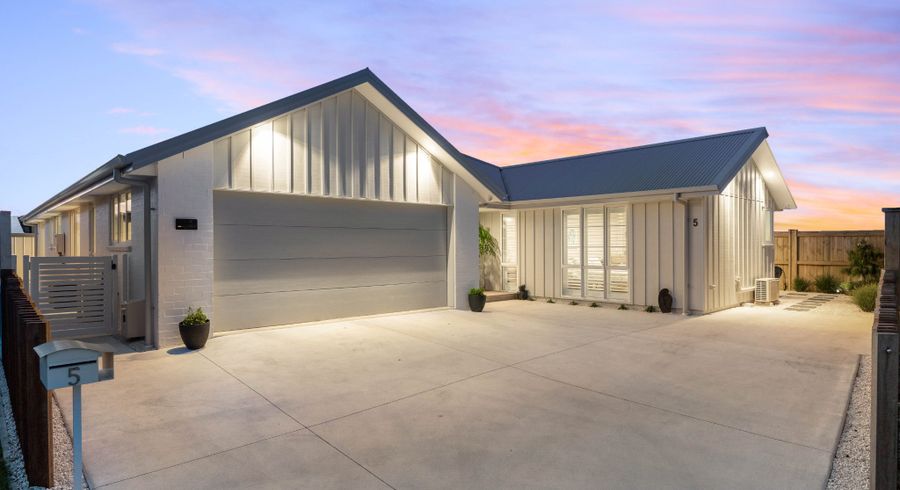  at 5 Serrata Close, Papamoa Beach, Papamoa