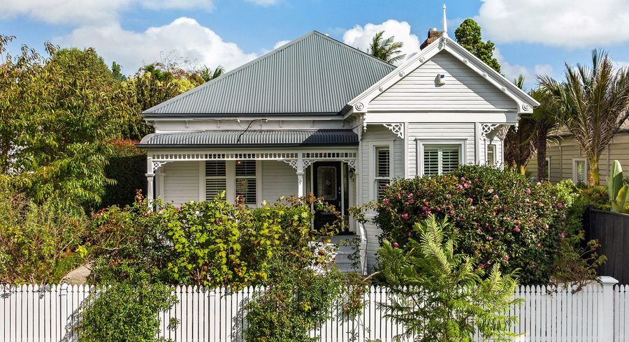  at 8 King Edward St, Mount Eden, Auckland City, Auckland