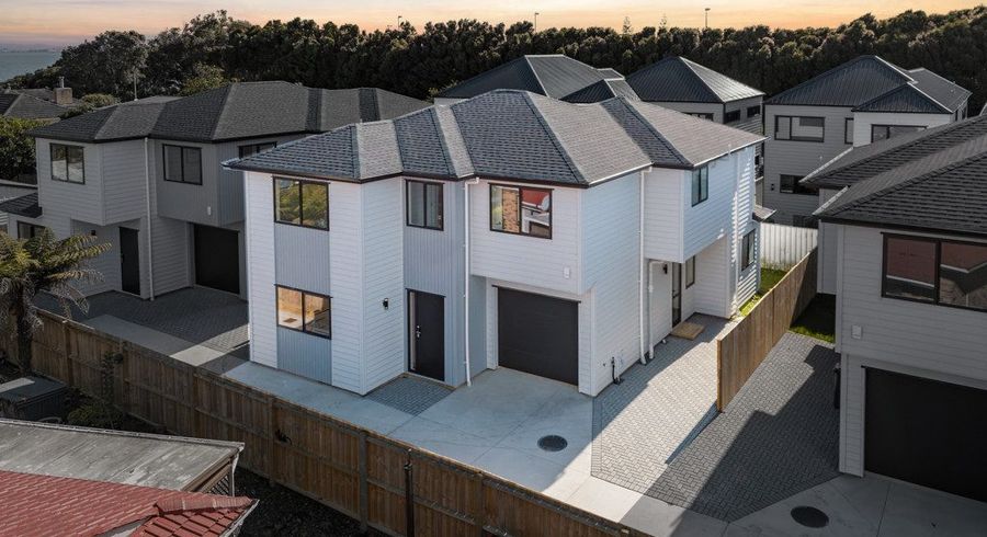  at 2/18 Domain Street, Weymouth, Manukau City, Auckland