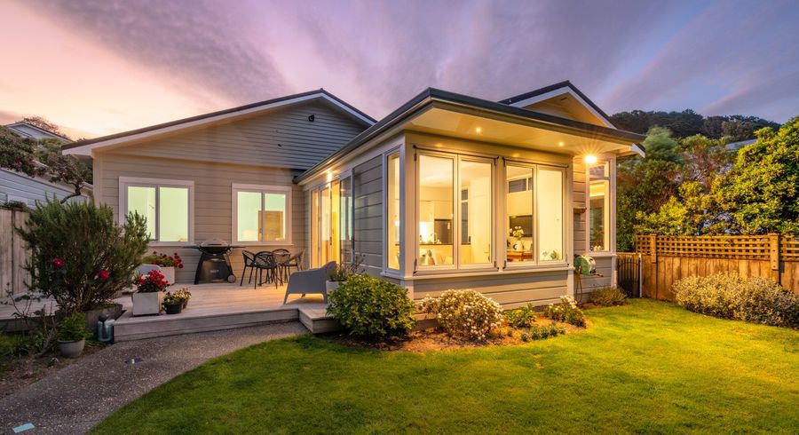 at 86 Standen Street, Karori, Wellington