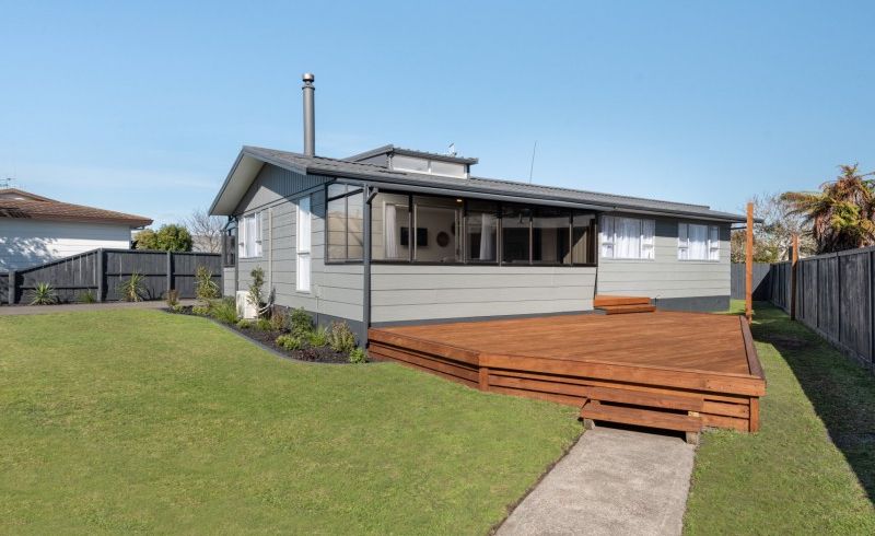  at 2 Topaz Drive, Papamoa Beach, Papamoa