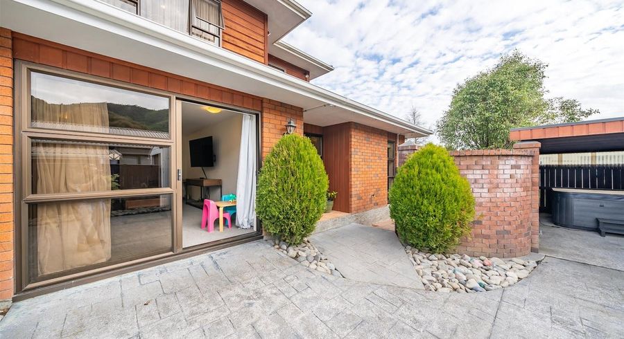  at 5 California Drive, Totara Park, Upper Hutt