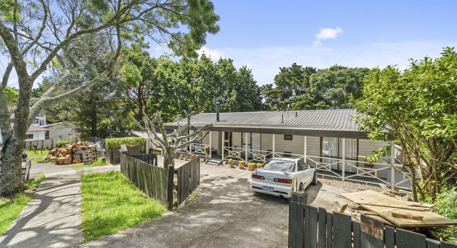  at 3 Flamingo Court, Goodwood Heights, Auckland
